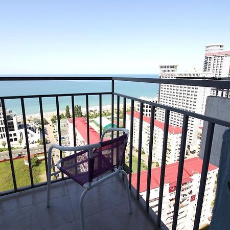 Apartments Inasaredze Batoemi Buitenkant foto