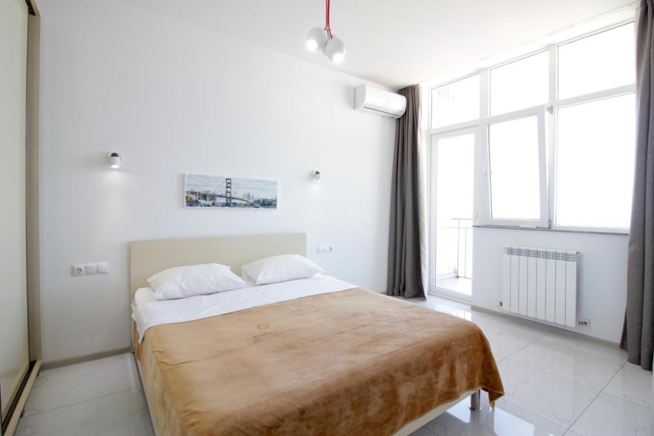 Apartments Inasaredze Batoemi Buitenkant foto